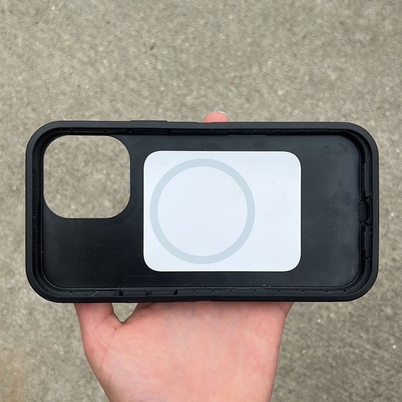 Otterbox Black iPhone 13 Pro Max Case - Picture 2 of 3